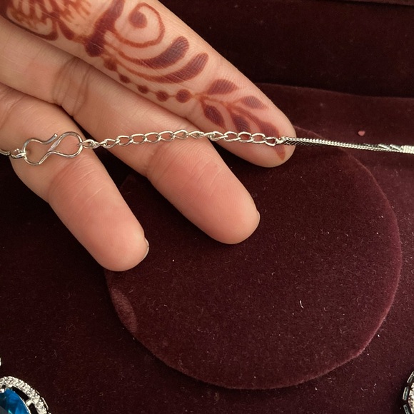 Necklace - Picture 3 of 3